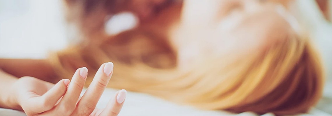 How to Use a G-Spot Sex Toy How to Use a G-Spot Sex Toy